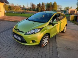 Zielony jasny Używany 2010 Ford Fiesta Hatchback | 15 900 zł (Uczciwa cena)