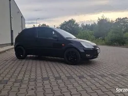 Czarny Używany 2003 Ford Fiesta Hatchback | 5500 zł (Drogi)