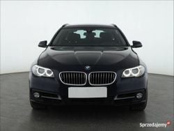 Niebieski Używany 2014 BMW 520 Kombi | 43 999 zł (Super Cena)