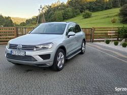 Srebrny Używany 2015 VW Touareg SUV | 79 500 zł (Drogi)