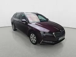 Fioletowy Używany 2021 Skoda Superb Kombi | 103 300 zł (Uczciwa cena)
