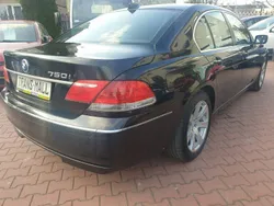 Czarny Używany 2005 BMW 750 Sedan/Limuzyna | 26 900 zł