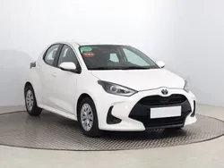 Biały Używany 2022 Toyota Yaris Hatchback | 71 999 zł (Uczciwa cena)