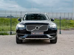 Niebieski ciemny (metalik) Używany 2018 Volvo XC90 SUV | 149 999 zł (Uczciwa cena)