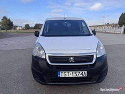 Używany 2017 Peugeot Partner Van | 27 900 zł (Uczciwa cena)