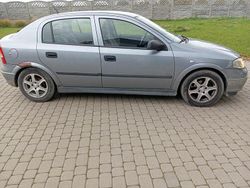 Srebrny Używany 2004 Opel Astra Hatchback | 4000 zł (Dobra cena)