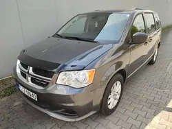 Szary Używany 2019 Dodge Grand Caravan SXT Minivan | 82 500 zł (Dość drogi)