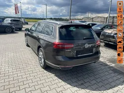 Brązowy (metalik) Używany 2018 VW Passat Kombi | 37 900 zł