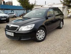 Czarny Używany 2009 Skoda Octavia Classic Sedan/Limuzyna | 16 900 zł (Dobra cena)