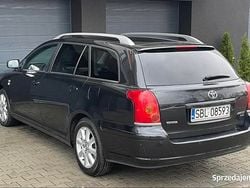 Czarny Używany 2006 Toyota Avensis Kombi | 6400 zł (Dobra cena)