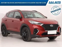 Czerwony Używany 2020 Hyundai Tucson SUV | 95 999 zł (Uczciwa cena)