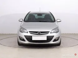 Srebrny Używany 2015 Opel Astra Kombi | 26 999 zł (Dobra cena)
