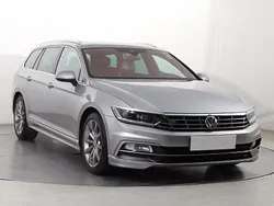 Szary Używany 2017 VW Passat Kombi | 53 999 zł (Uczciwa cena)