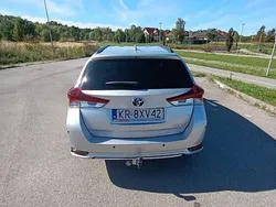 Srebrny Używany 2018 Toyota Auris Kombi | 43 500 zł