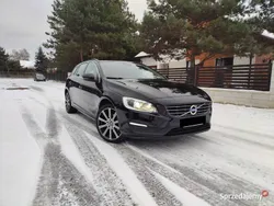 Czarny Używany 2015 Volvo V60 Kombi | 44 999 zł (Uczciwa cena)
