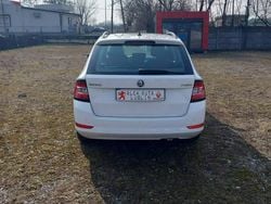 Biały Używany 2018 Skoda Fabia Kombi | 23 700 zł (Uczciwa cena)