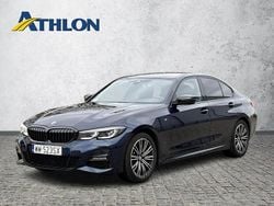 Niebieski ciemny (metalik) Używany 2022 BMW 330 Sedan/Limuzyna | 158 900 zł (Dość drogi)
