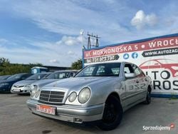 Używany 1996 Mercedes 220 Elegance | 3490 zł