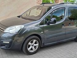 Szary Używany 2016 Citroën Berlingo XTR Minivan | 40 000 zł (Dość drogi)