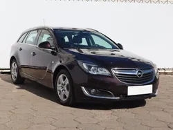 Czerwony Używany 2016 Opel Insignia Hatchback | 37 999 zł (Dobra cena)