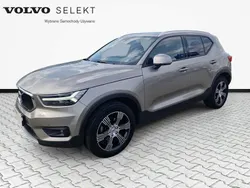 Szary Używany 2021 Volvo XC40 SUV | 119 900 zł (Super Cena)