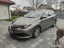 Beżowy Używany 2015 Toyota Auris Comfort Kombi | 41 900 zł (Uczciwa cena)