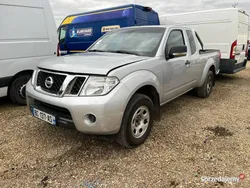 Szary Używany 2010 Nissan Navara Pickup | 33 000 zł