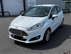 Biały Używany 2016 Ford Fiesta Hatchback | 24 900 zł (Uczciwa cena)