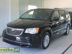 Czarny Używany 2012 Lancia Voyager Minivan | 119 900 zł