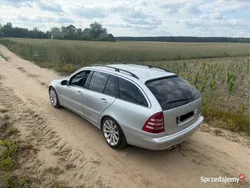 Srebrny Używany 2006 Mercedes C320 Avantgarde Kombi | 14 900 zł