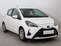Biały Używany 2021 Toyota Yaris Hatchback | 39 999 zł (Uczciwa cena)