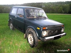 Zielony Używany 1999 Lada niva SUV | 9900 zł