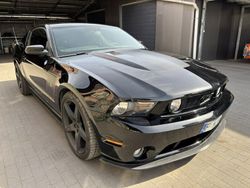 Czarny (metalik) Używany 2010 Ford Mustang Coupe | 125 000 zł