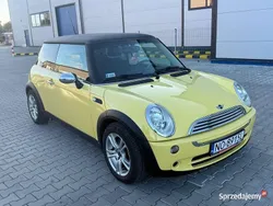 Żółty Używany 2004 Mini ONE Hatchback | 8400 zł
