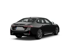 Czarny szafir metalizowany Używany 2024 BMW 520 Comfort Edition Sedan/Limuzyna | 214 900 zł