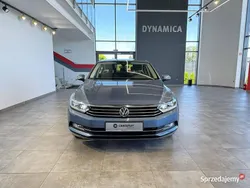 Niebieski Używany 2017 VW Passat Comfortline Sedan/Limuzyna | 74 600 zł (Uczciwa cena)