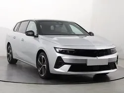 Srebrny Używany 2024 Opel Astra Kombi | 89 999 zł