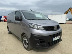 Srebrny Używany 2023 Fiat Scudo Minivan | 72 400 zł (Uczciwa cena)