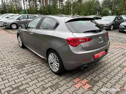 Szary Używany 2012 Alfa Romeo Giulietta Hatchback | 26 500 zł (Uczciwa cena)