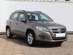 Szary Używany 2010 VW Tiguan SUV | 37 999 zł (Dość drogi)