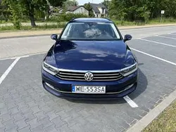 Niebieski Używany 2017 VW Passat Kombi | 48 000 zł (Dobra cena)
