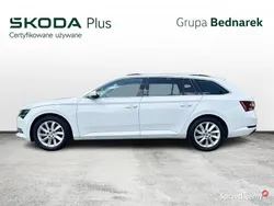 Biały Używany 2018 Skoda Superb Kombi | 79 900 zł (Drogi)