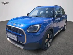 Blazing blue metalizowany Używany 2024 Mini Countryman SUV | 158 900 zł (Uczciwa cena)