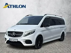 Biały (metalik) Używany 2020 Mercedes A160 Minivan | 216 800 zł