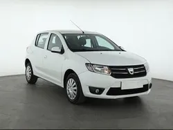 Biały Używany 2015 Dacia Sandero Hatchback | 20 999 zł (Uczciwa cena)