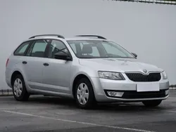 Srebrny Używany 2017 Skoda Octavia Kombi | 35 999 zł (Dobra cena)