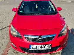 Czerwony Używany 2009 Opel Astra Hatchback | 17 000 zł (Drogi)