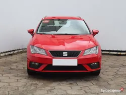 Czerwony Używany 2019 Seat Leon Kombi | 50 999 zł (Uczciwa cena)