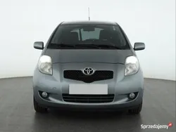 Srebrny Używany 2006 Toyota Yaris Hatchback | 13 999 zł (Dość drogi)