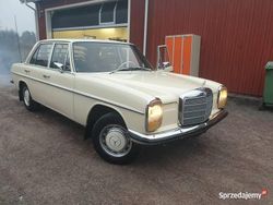 Beżowy Używany 1973 Mercedes W115 Sedan/Limuzyna | 32 000 zł